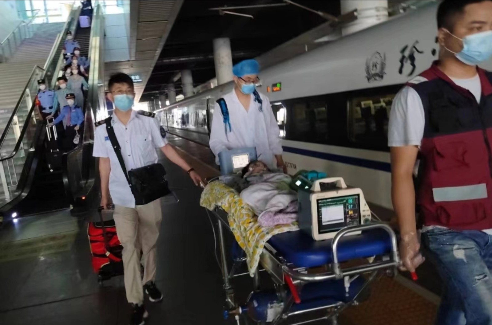 修水县高铁转运公司